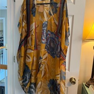 Do Everything in Love Gold and Blue Floral Wrap